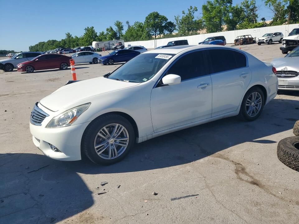 2013 INFINITI G37