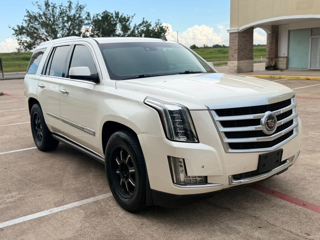 2015 CADILLAC Escalade