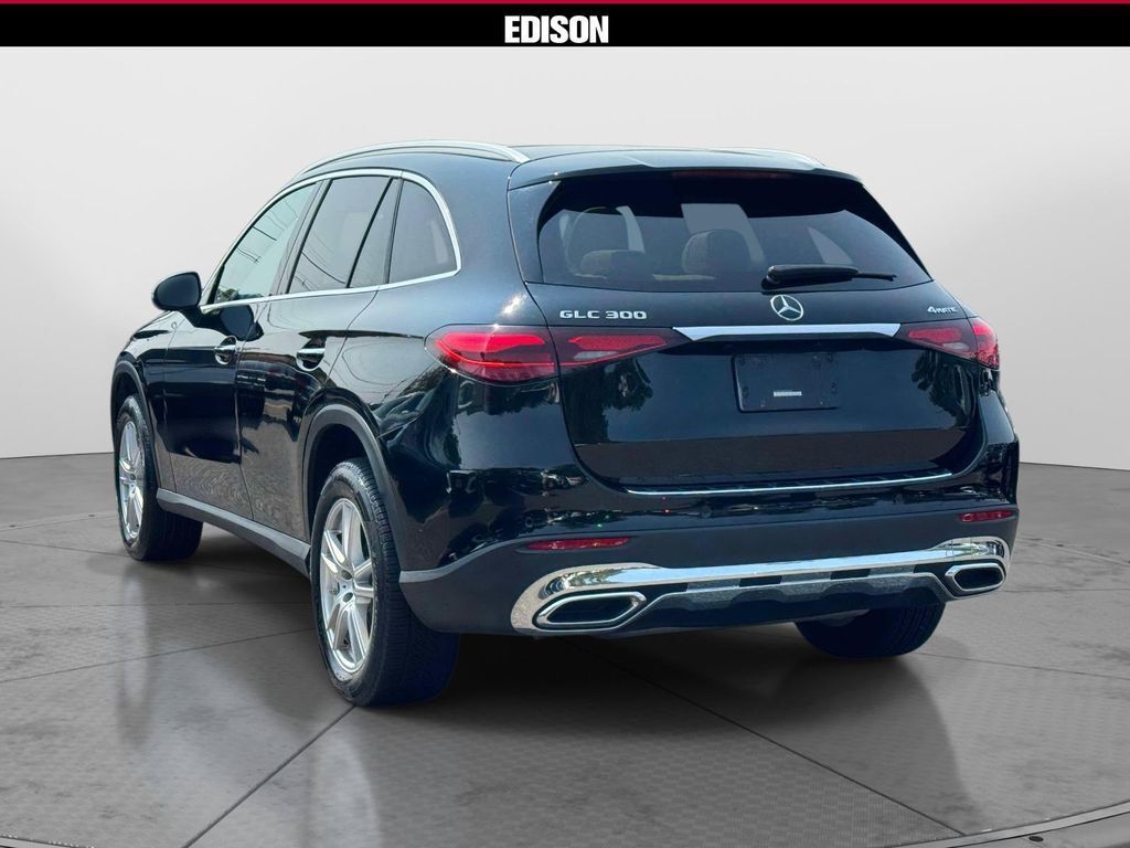 2023 Mercedes-Benz GLC-Class
