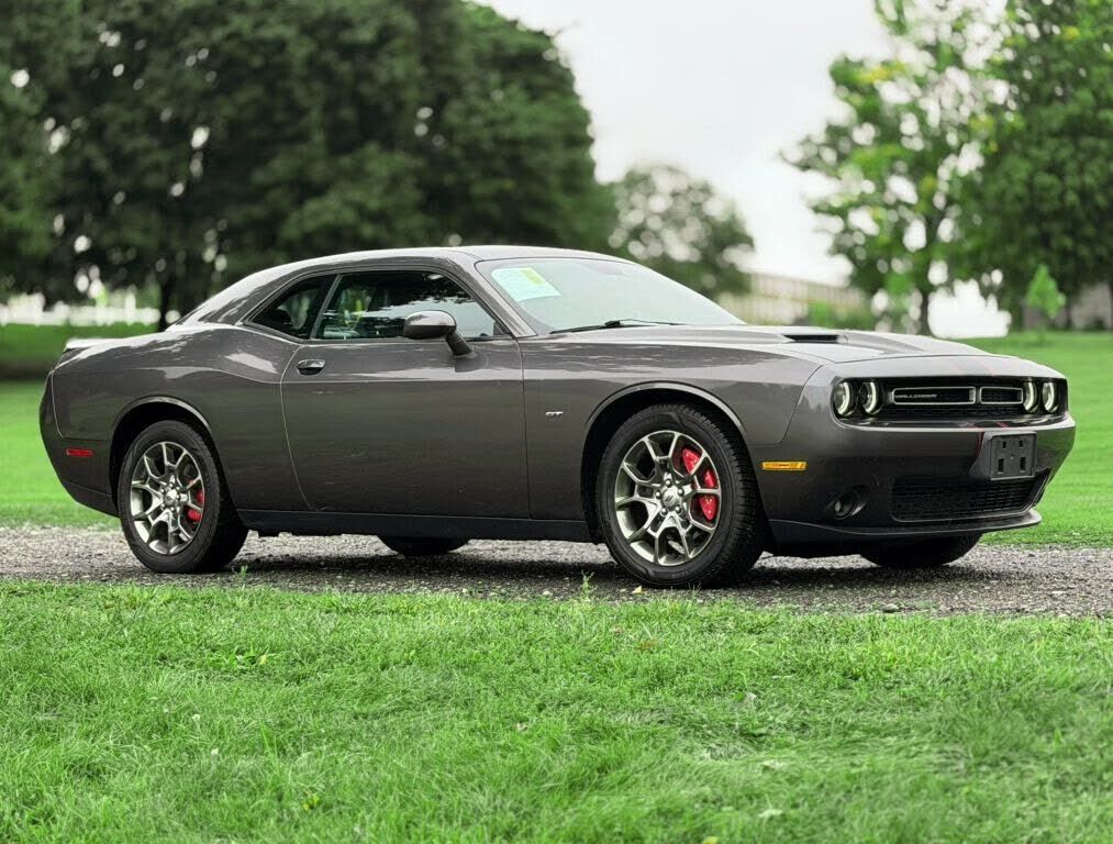 2017 DODGE Challenger