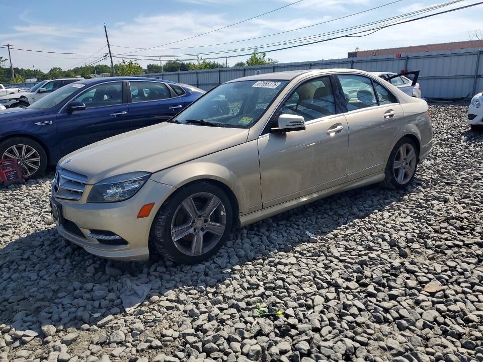 2011 MERCEDES-BENZ C-Class