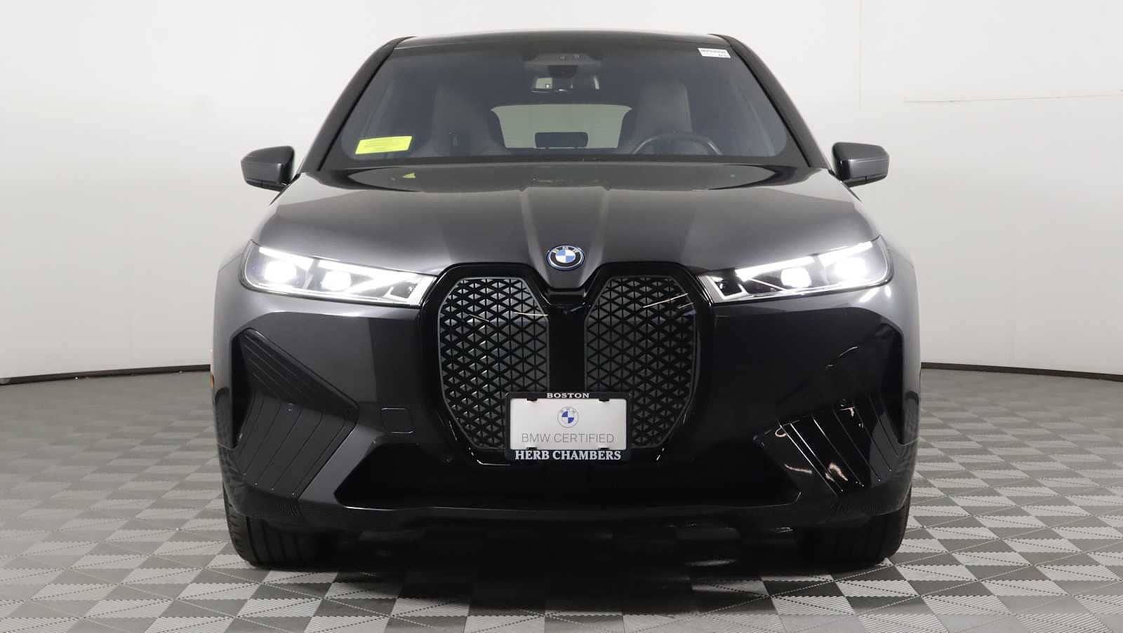 2024 BMW iX