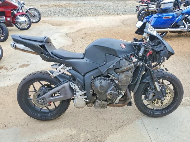 2019 HONDA CB