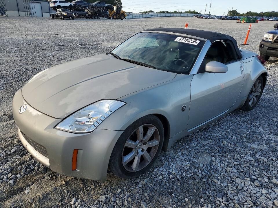 2004 NISSAN 350Z