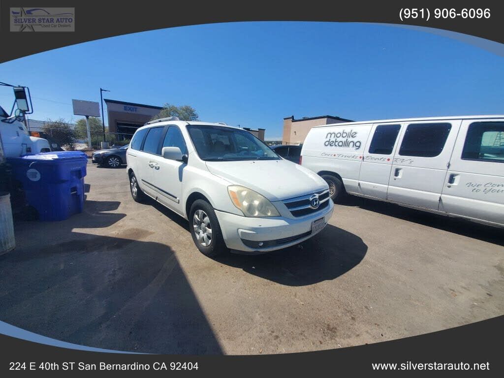 2007 HYUNDAI Entourage