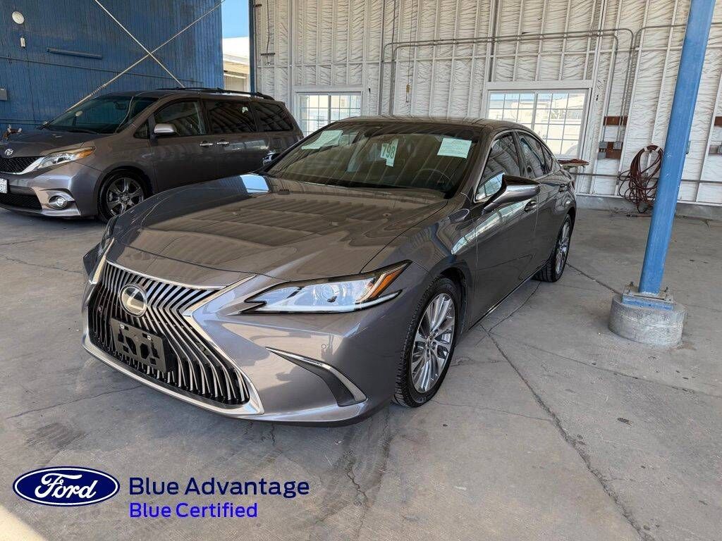 2021 LEXUS ES