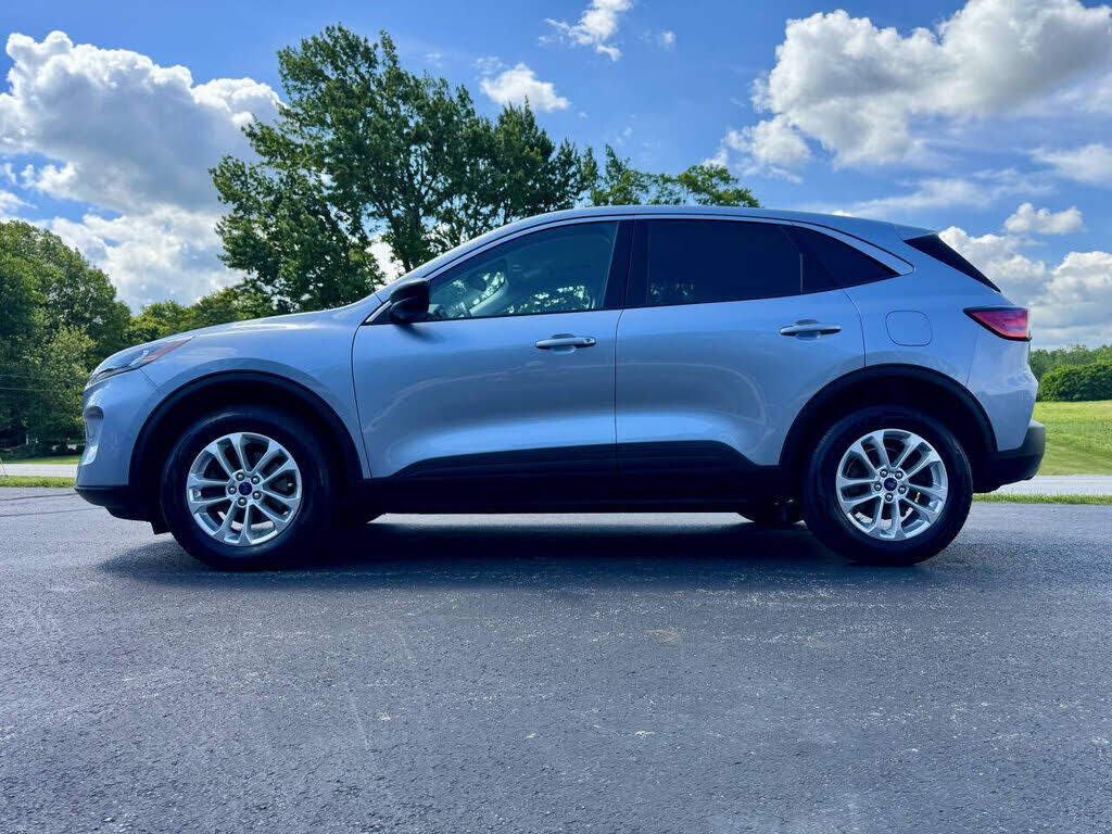 2022 FORD Escape