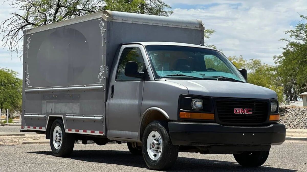 2015 GMC Savana