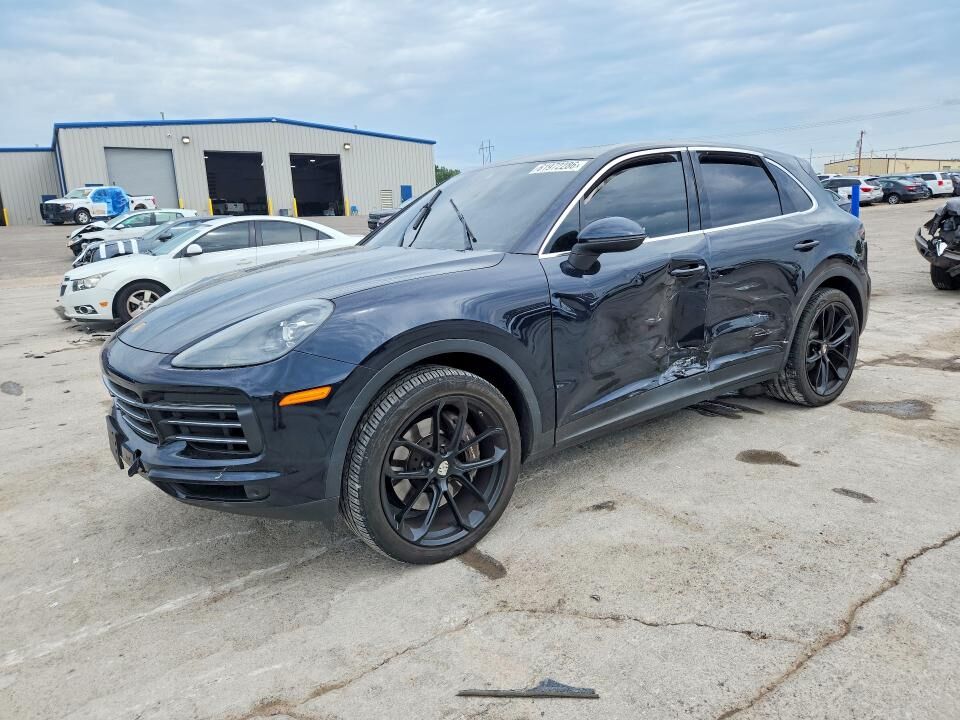 2022 PORSCHE Cayenne