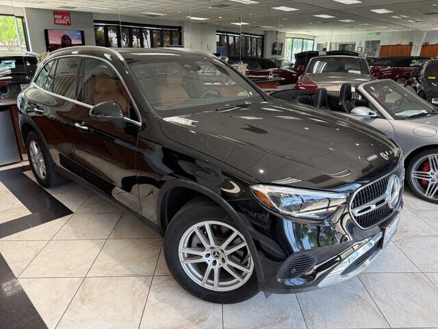 2023 Mercedes-Benz GLC-Class