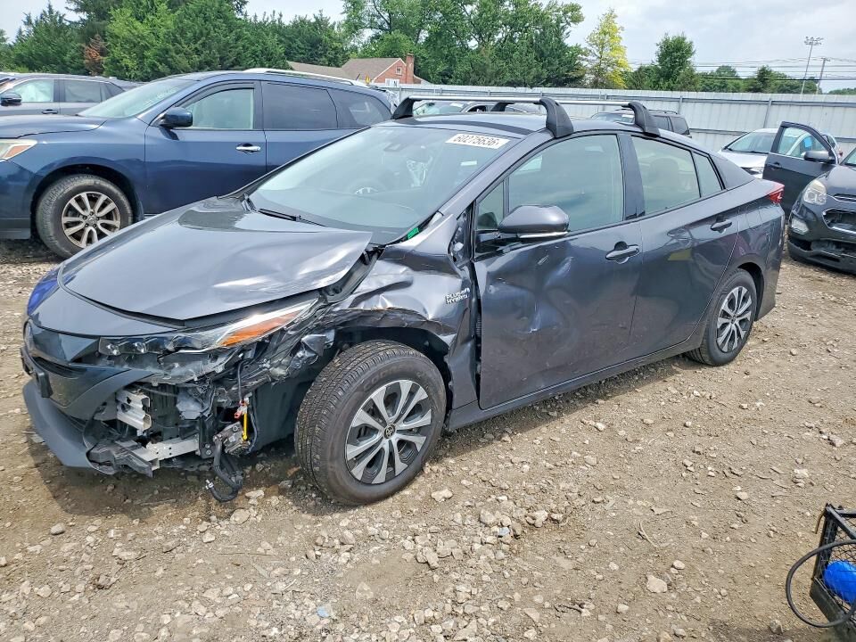 2020 TOYOTA Prius