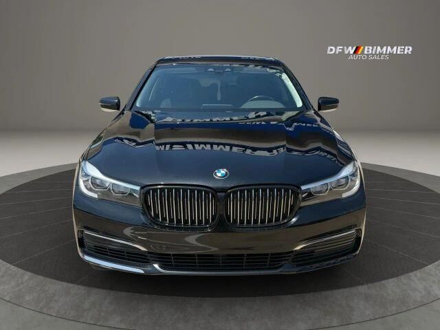 2019 BMW 740i