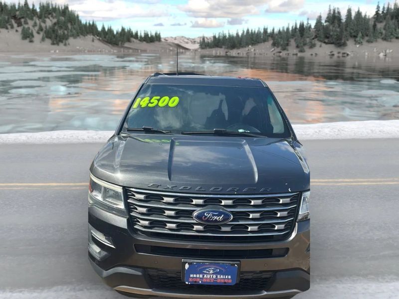 2017 FORD Explorer