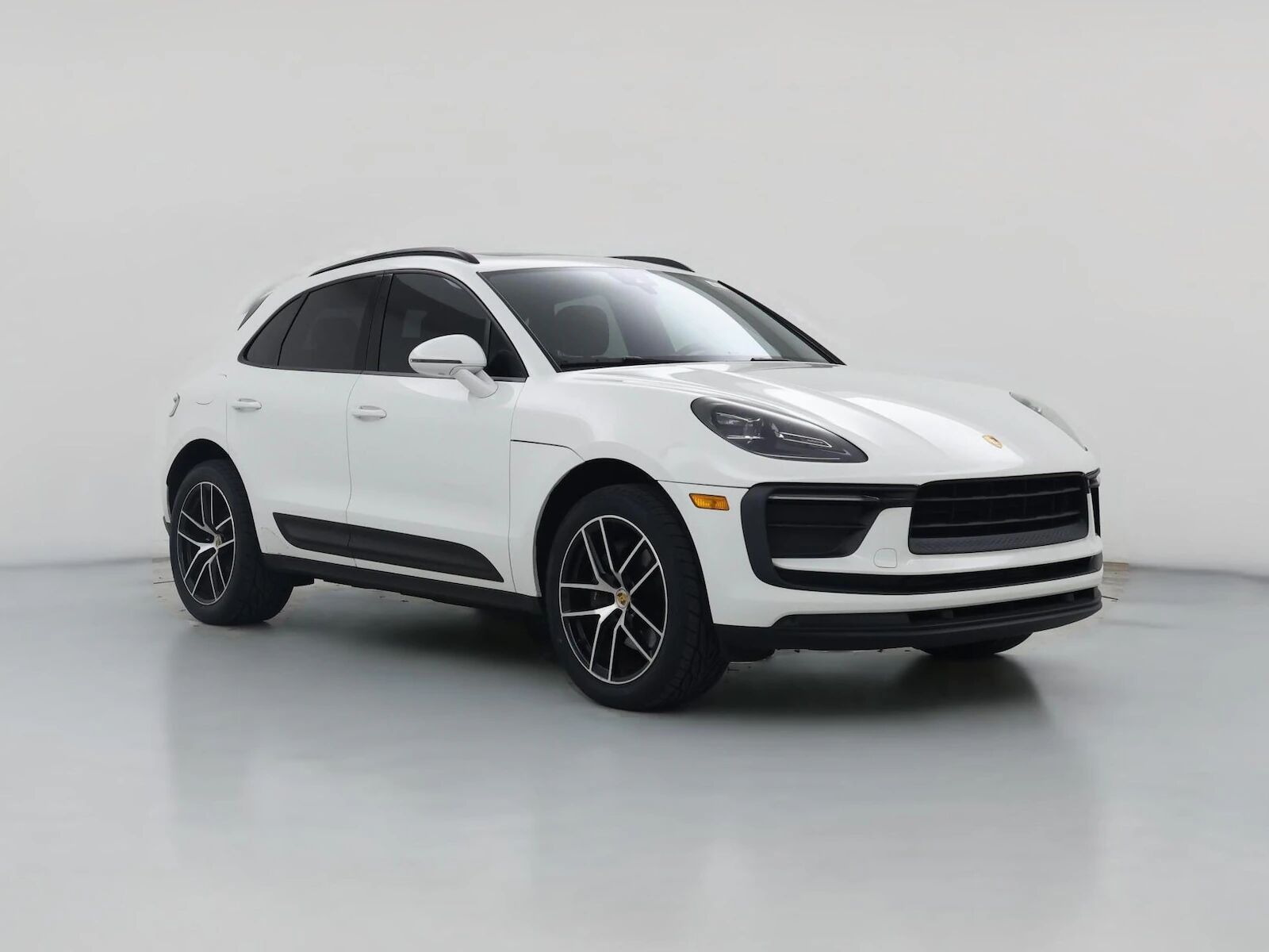 2022 PORSCHE Macan