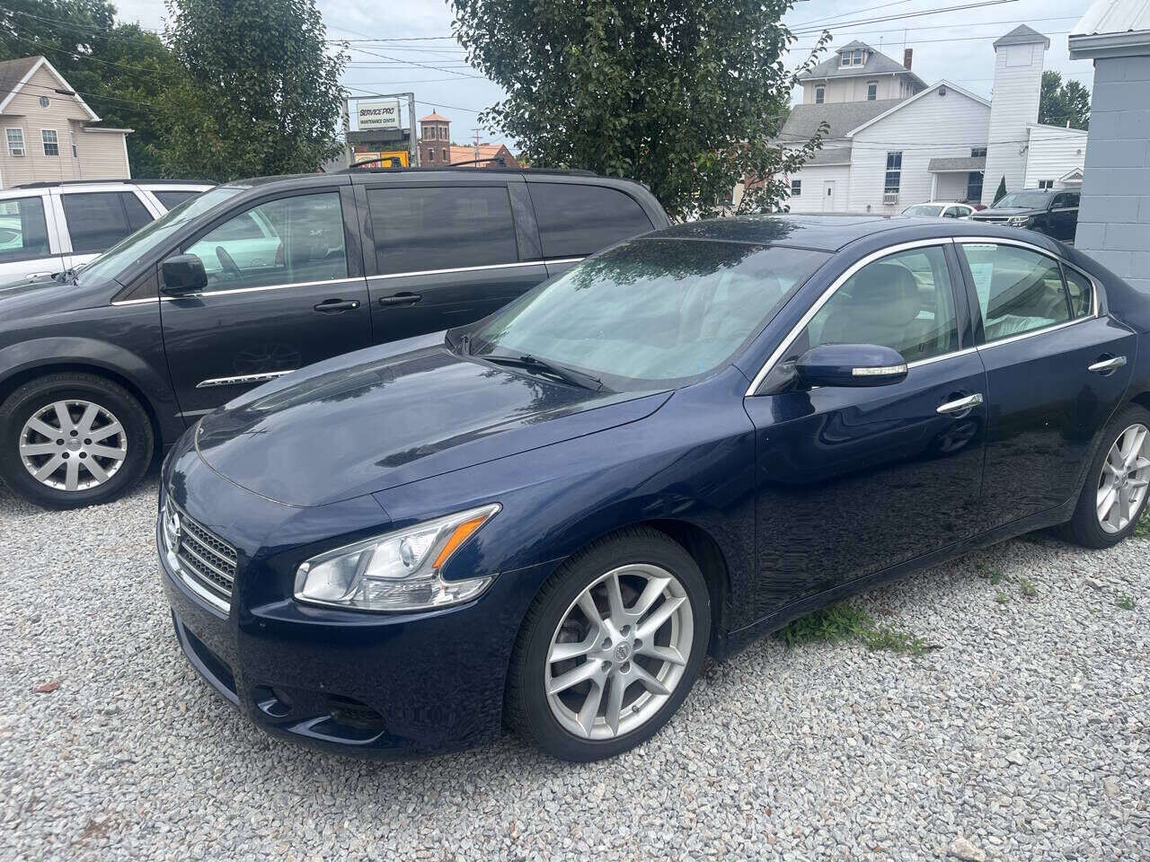 2011 NISSAN Maxima