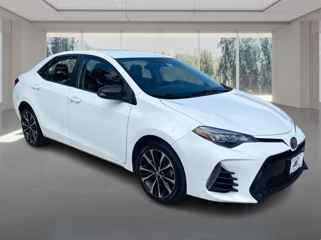 2018 TOYOTA Corolla