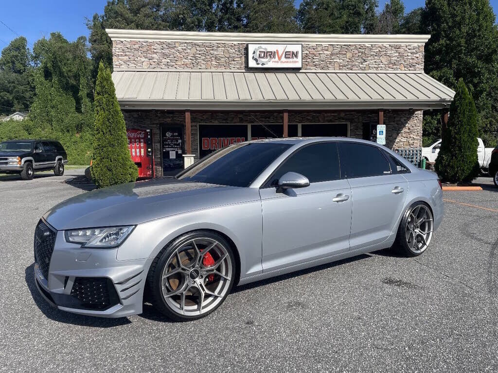 2017 AUDI A4
