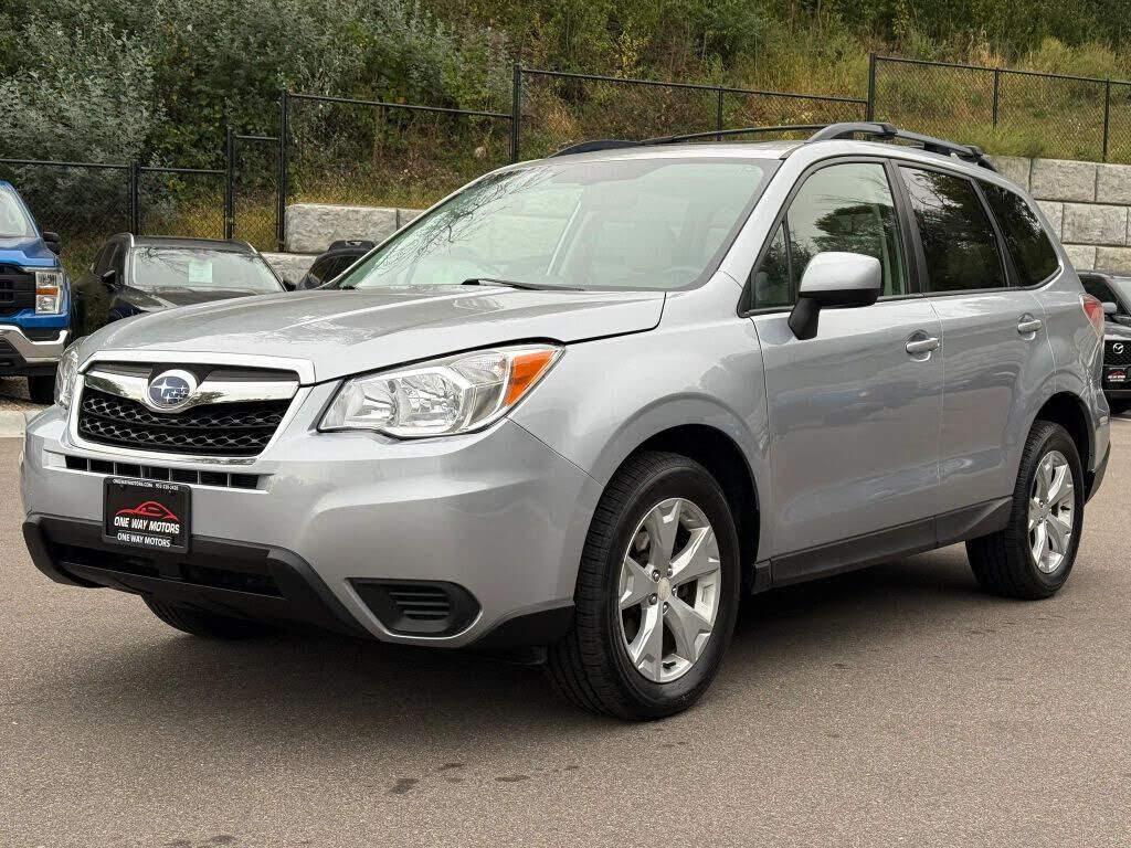 2015 SUBARU Forester