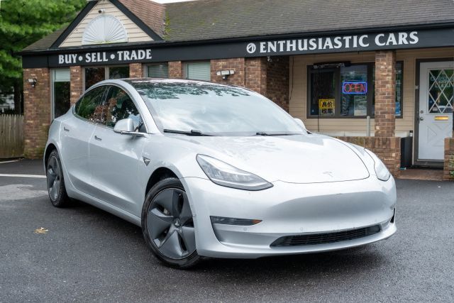2018 TESLA Model 3