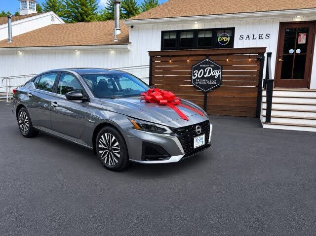 2024 NISSAN Altima