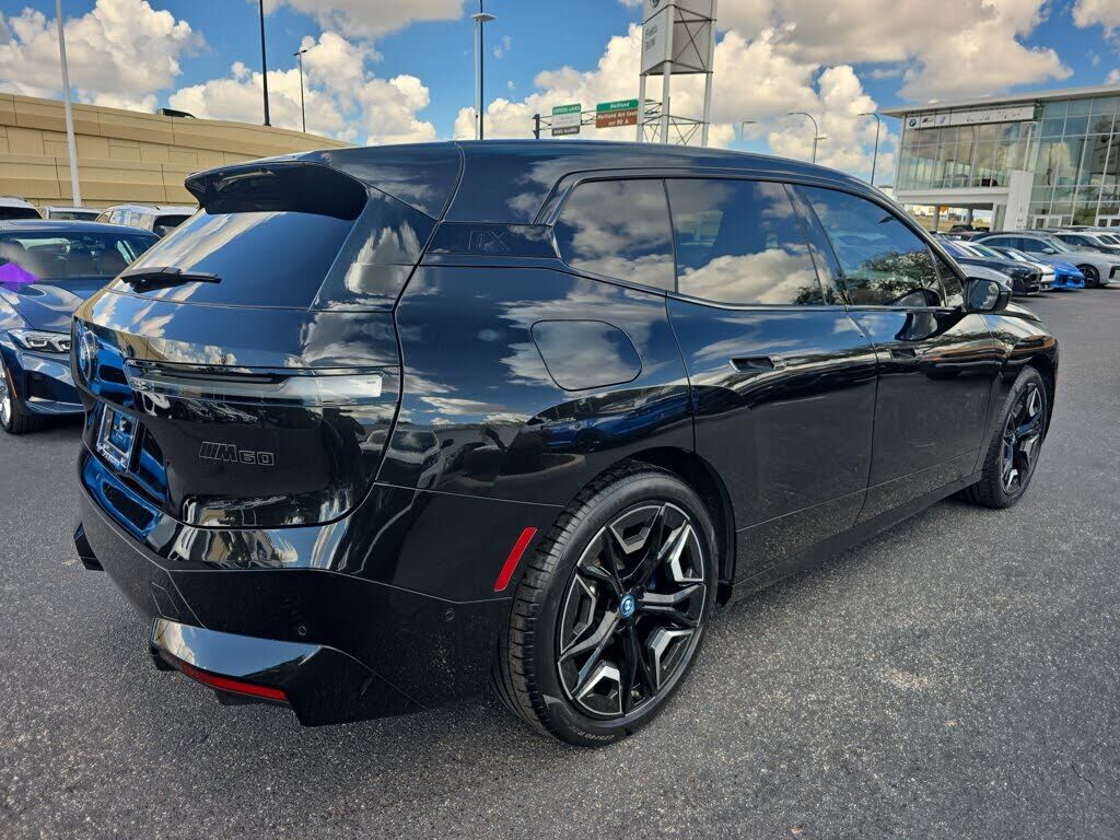 2024 BMW iX