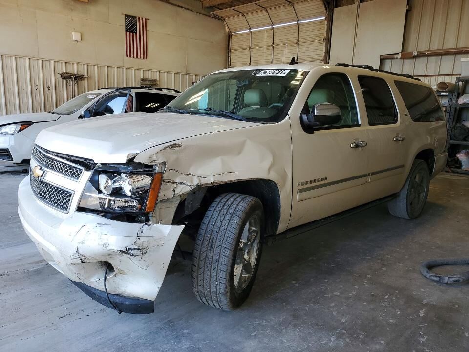 2013 CHEVROLET Suburban