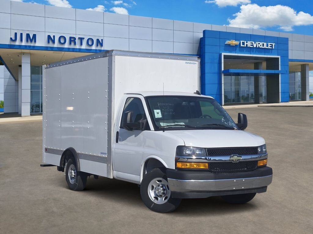 2024 CHEVROLET Express