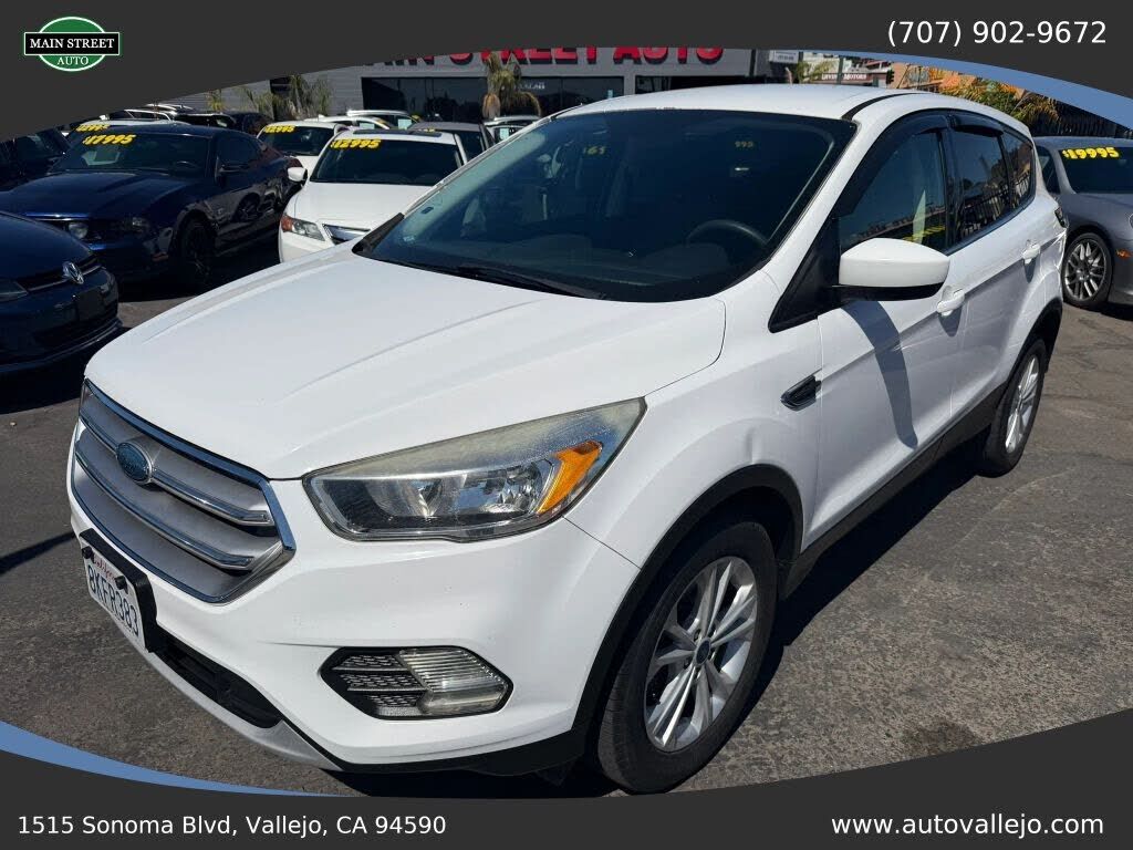 2017 FORD Escape