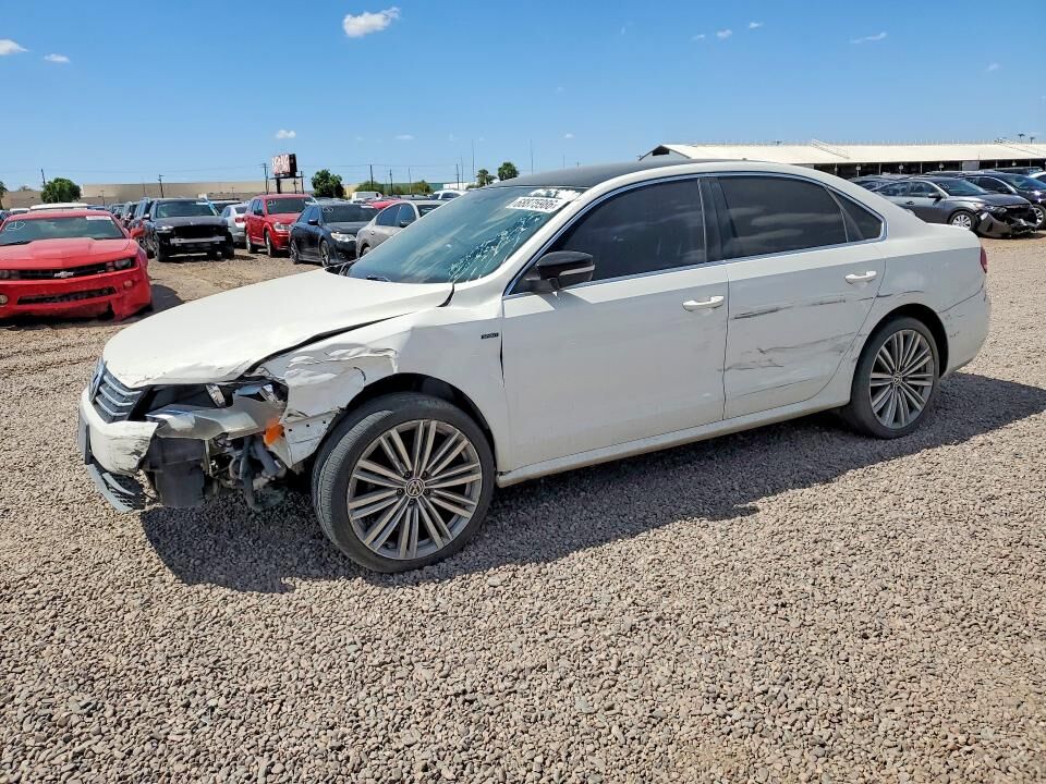 2015 VOLKSWAGEN Passat