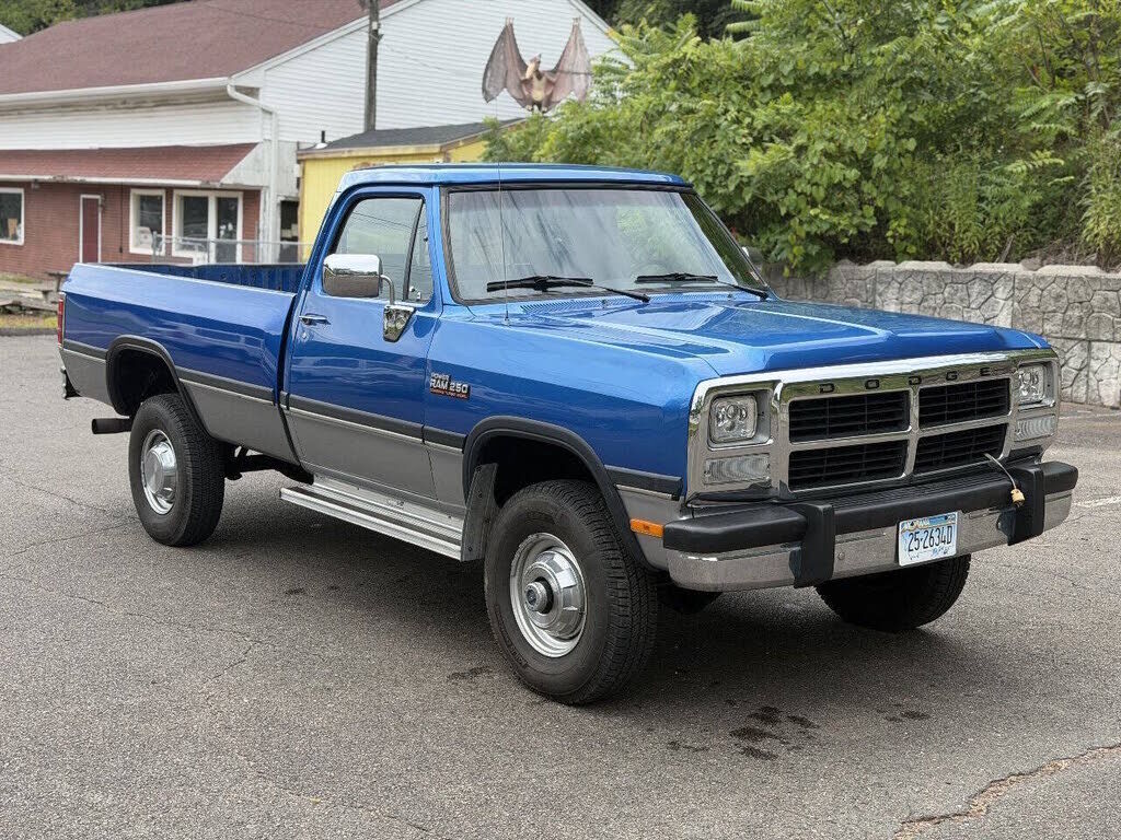 1993 DODGE W-Series
