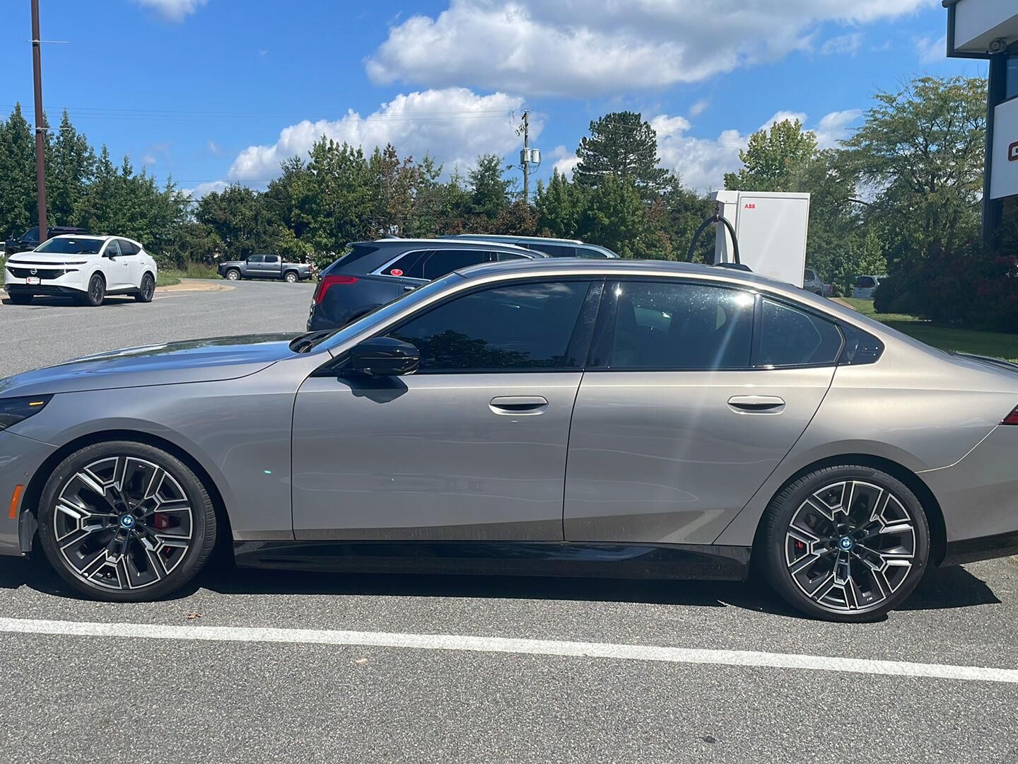 2024 BMW i5