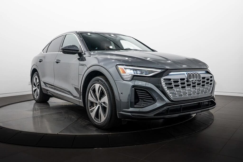 2024 Audi Q8