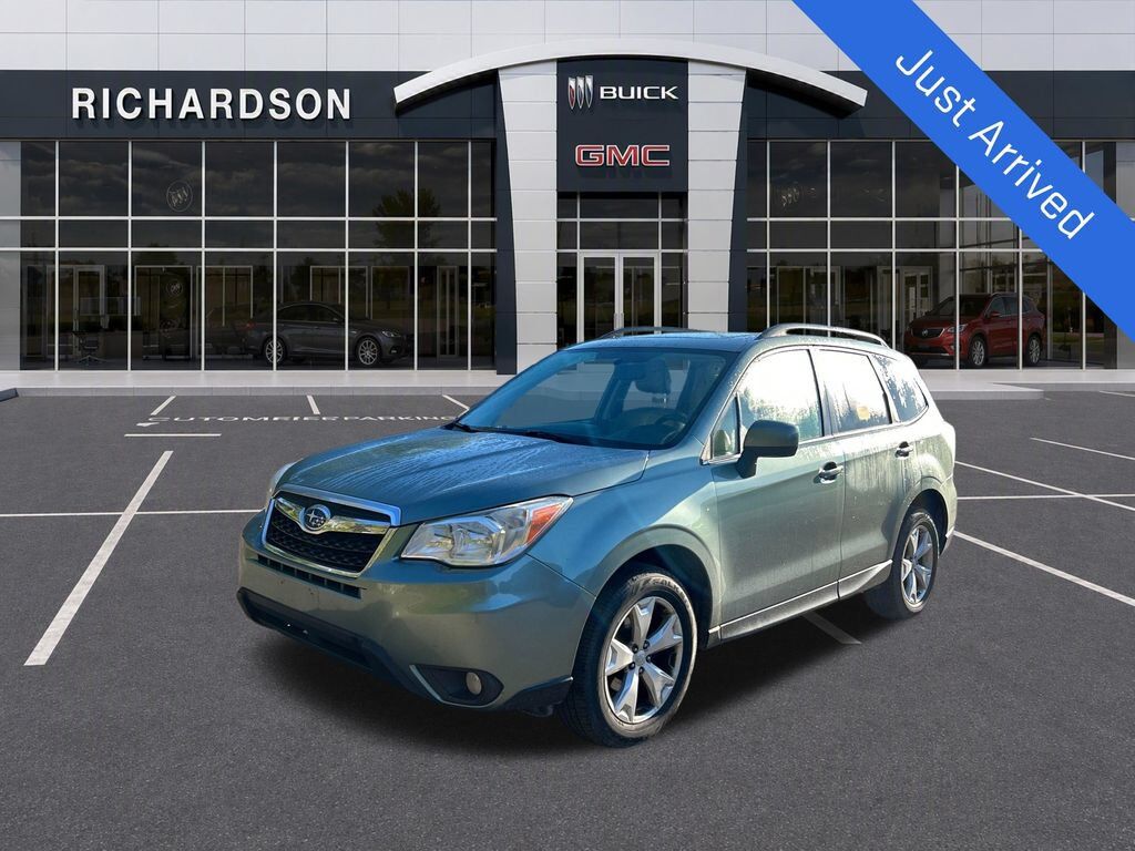 2014 SUBARU Forester