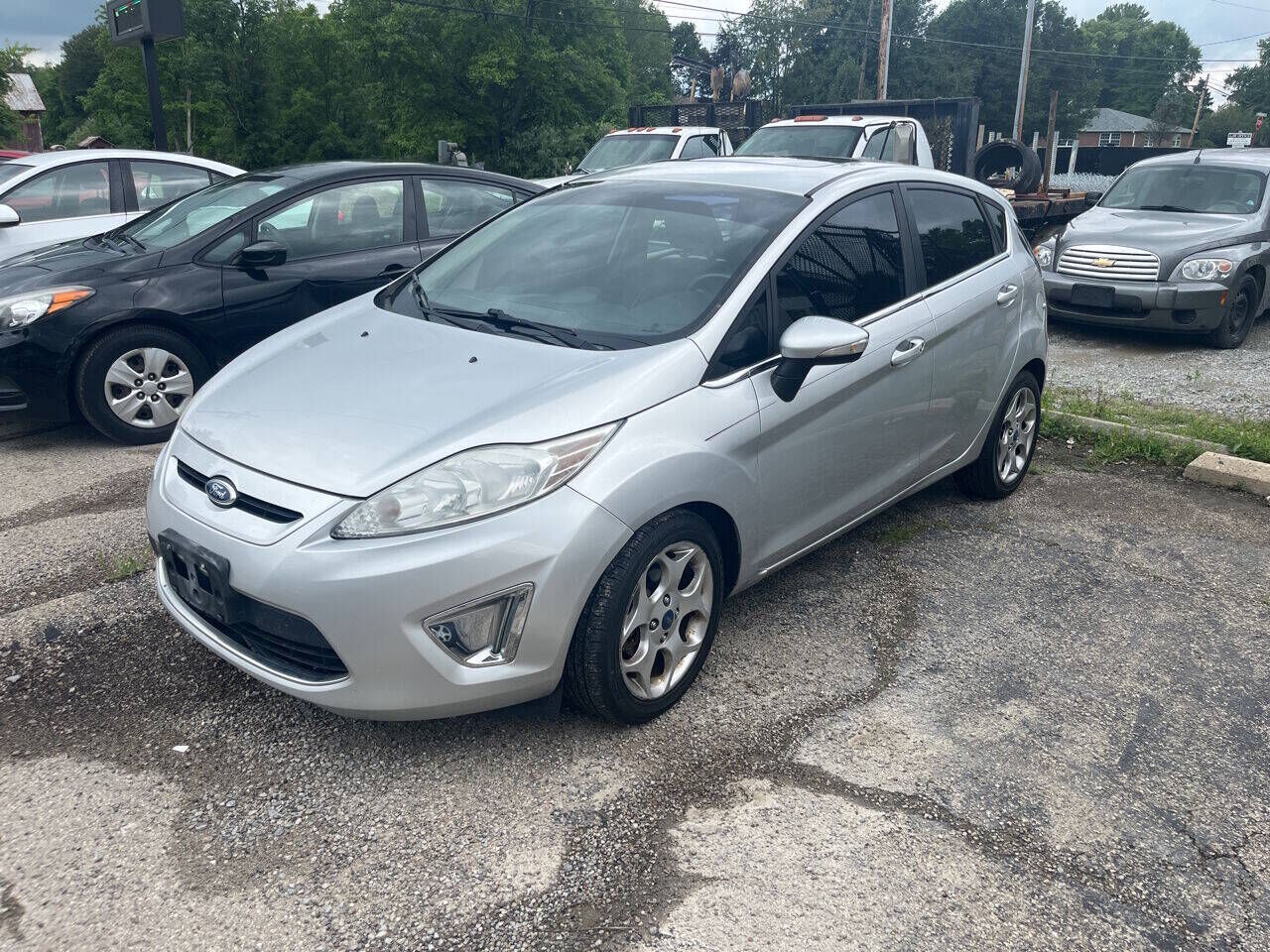 2011 FORD Fiesta