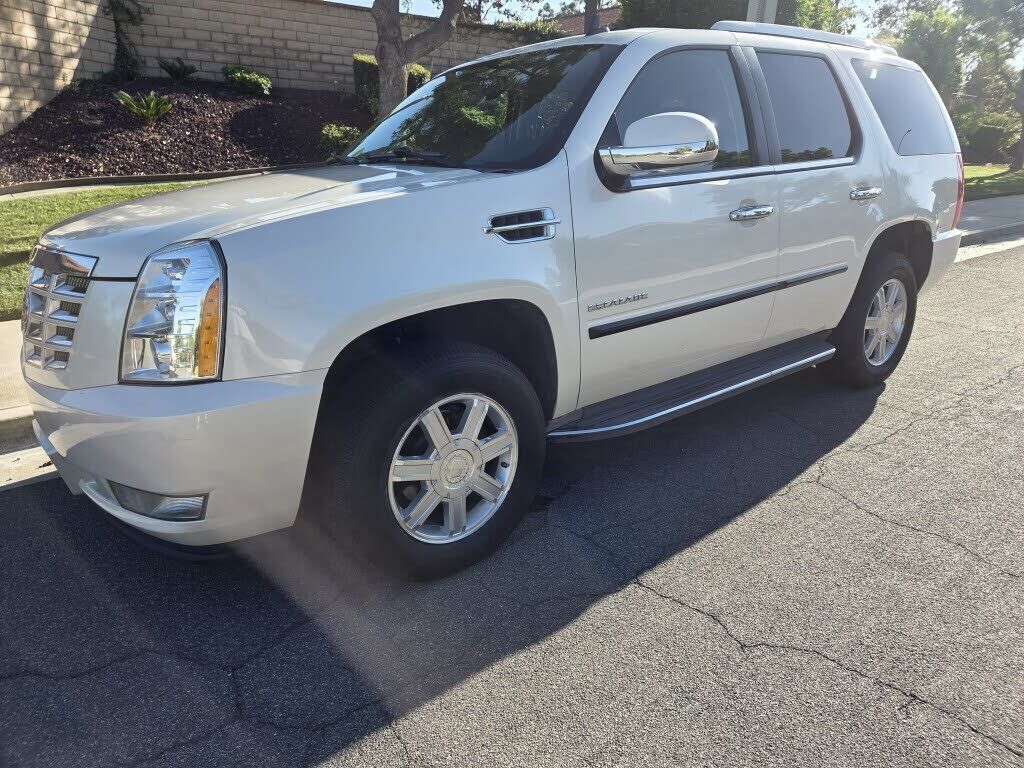 2013 CADILLAC Escalade