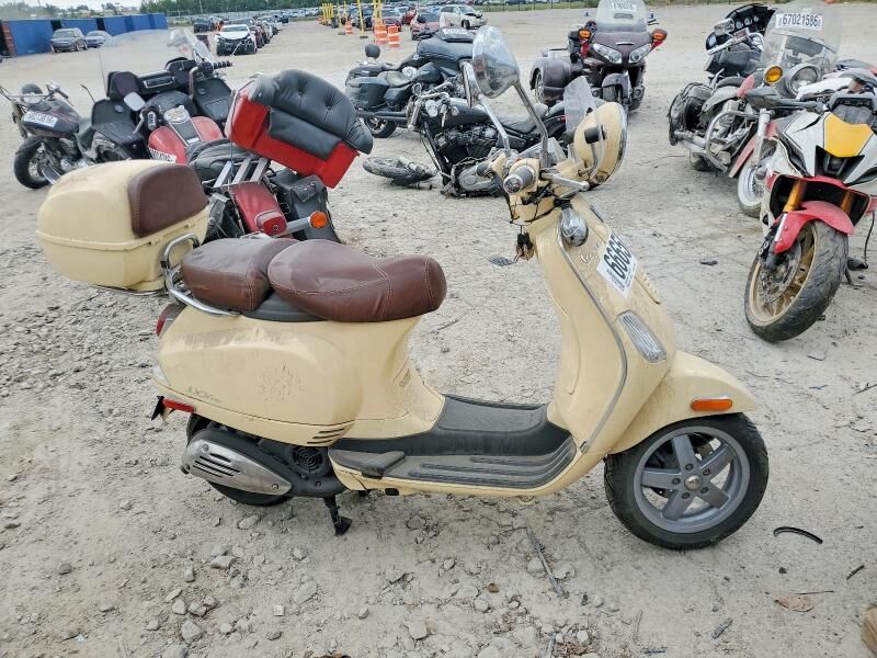 2009 PIAGGIO AND VESPA LX/LXV