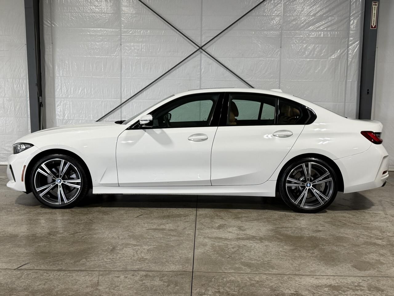 2023 BMW 330i