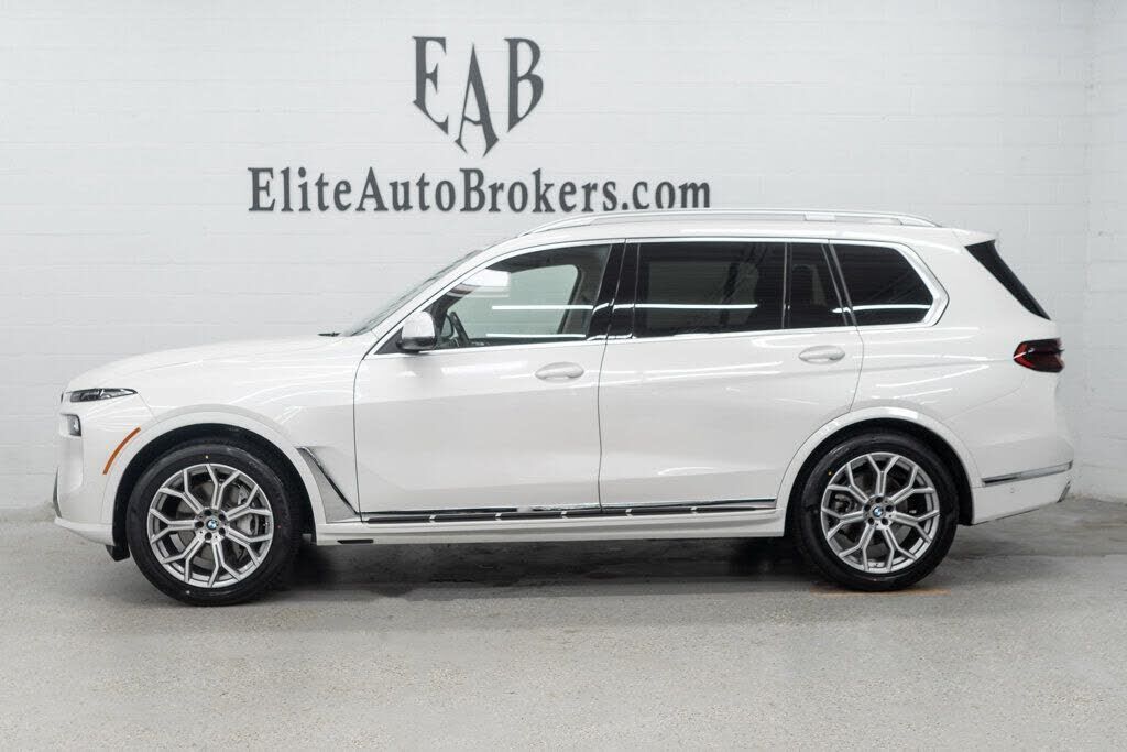 2025 BMW X7