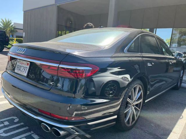 2024 Audi S8