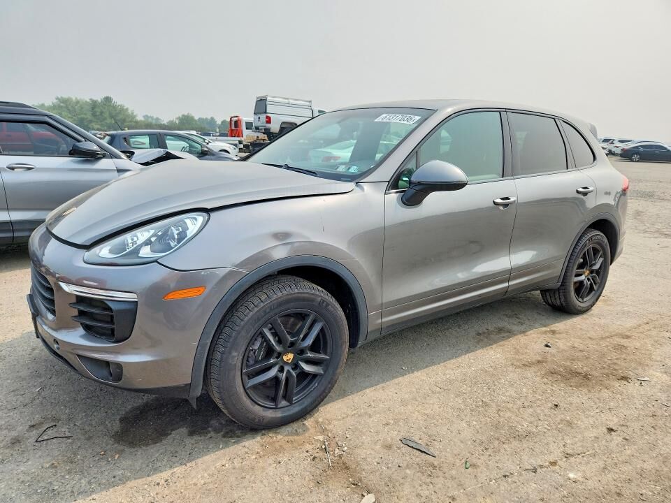 2016 PORSCHE Cayenne