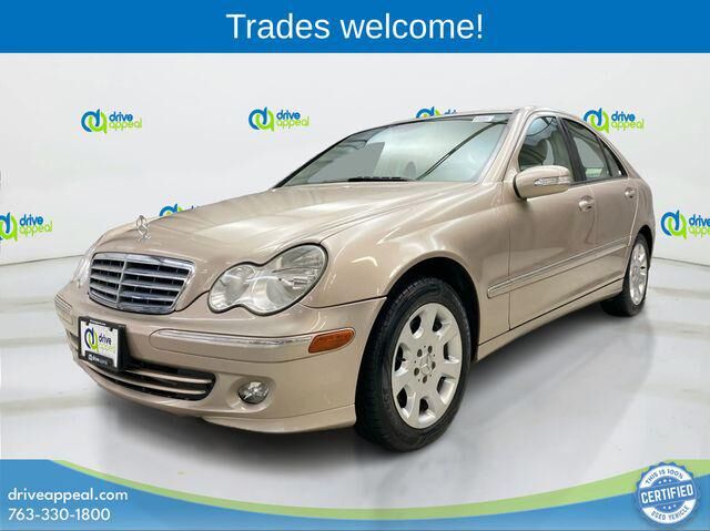 2005 MERCEDES-BENZ C-Class