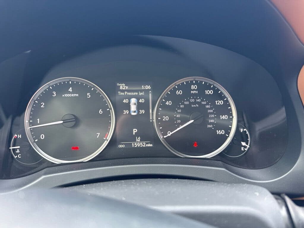 2025 LEXUS IS