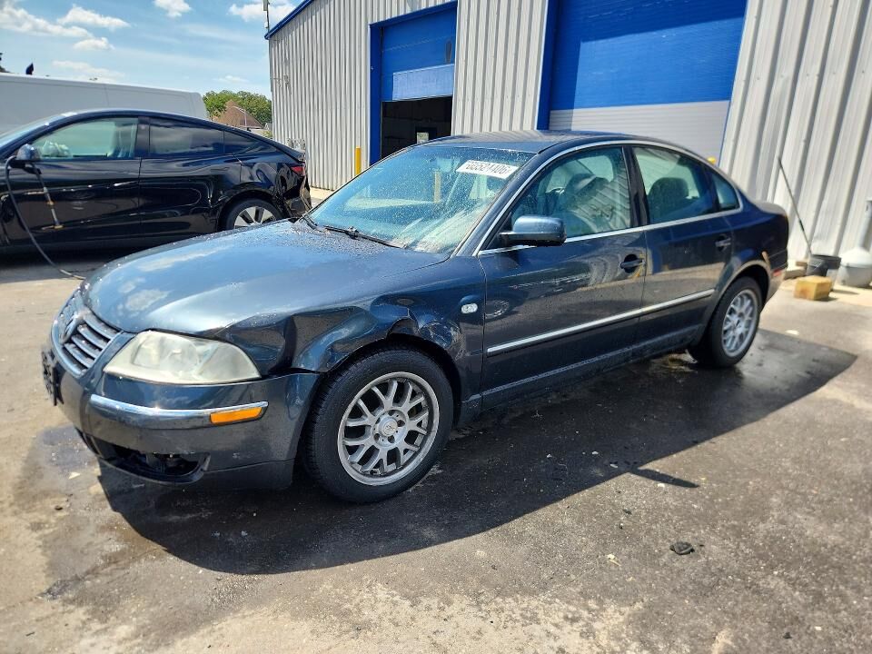 2004 VOLKSWAGEN Passat