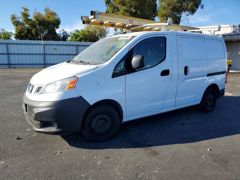 2017 NISSAN NV200