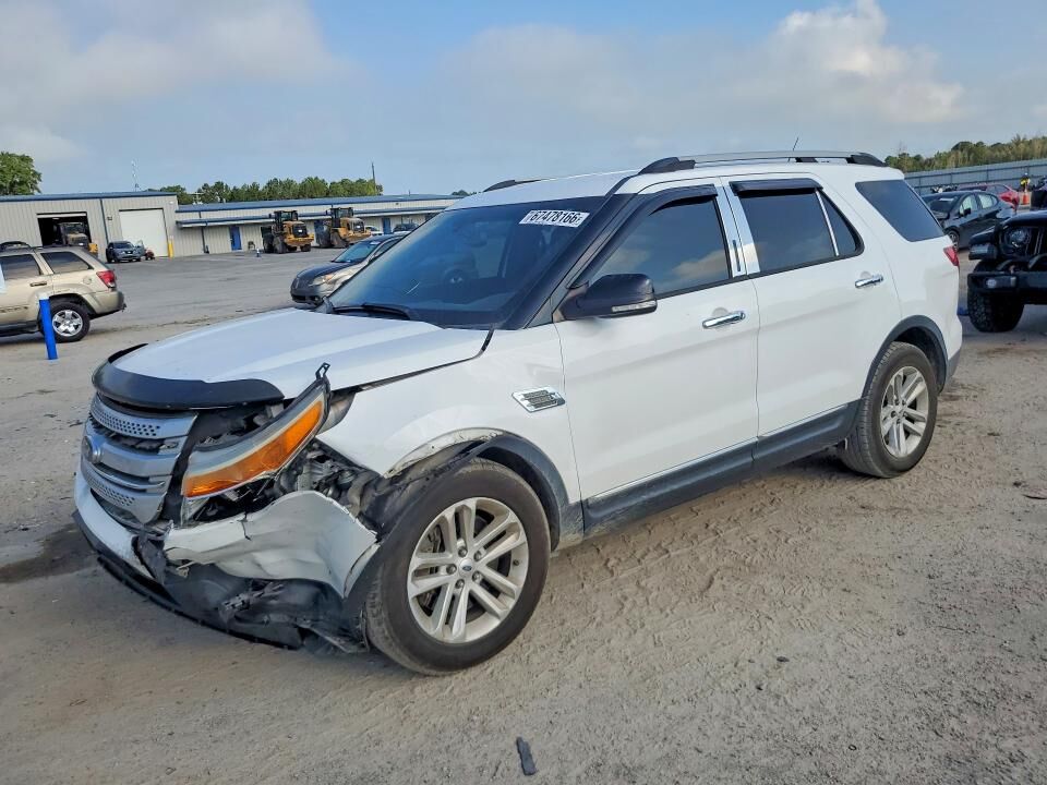 2014 FORD Explorer