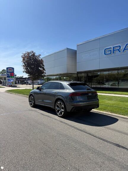 2022 Audi RS Q8