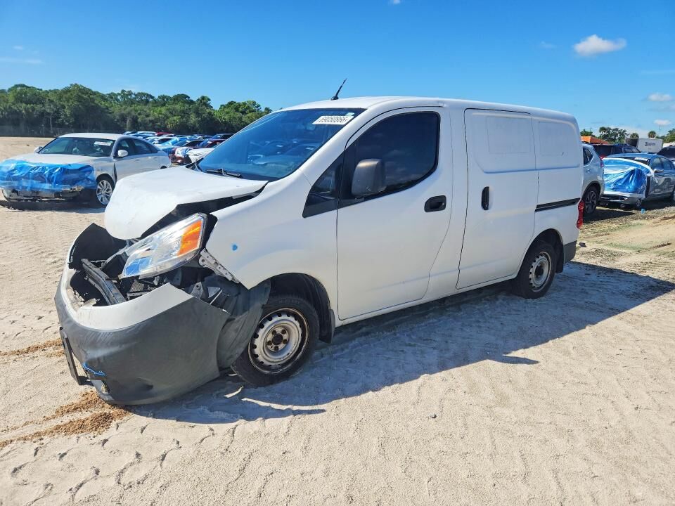 2015 NISSAN NV200