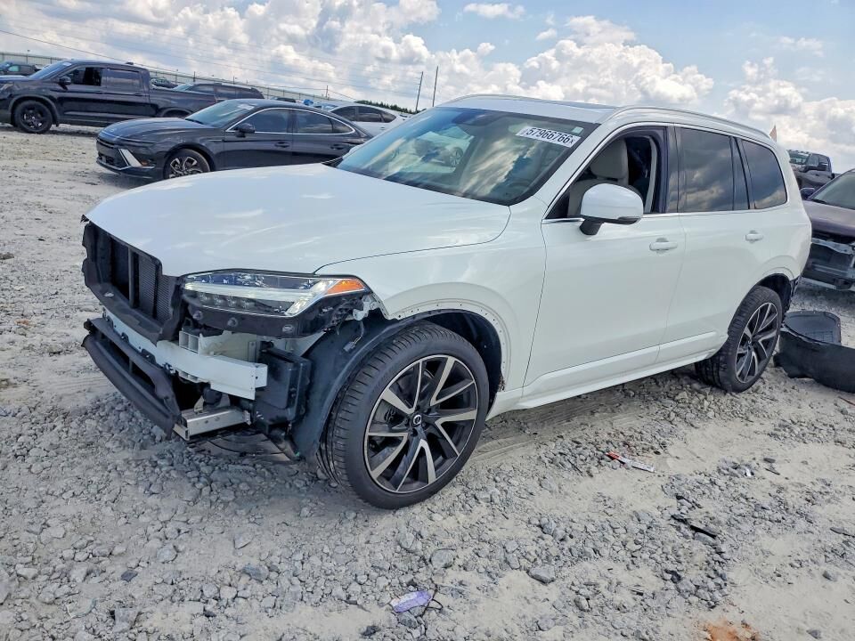 2021 VOLVO XC90