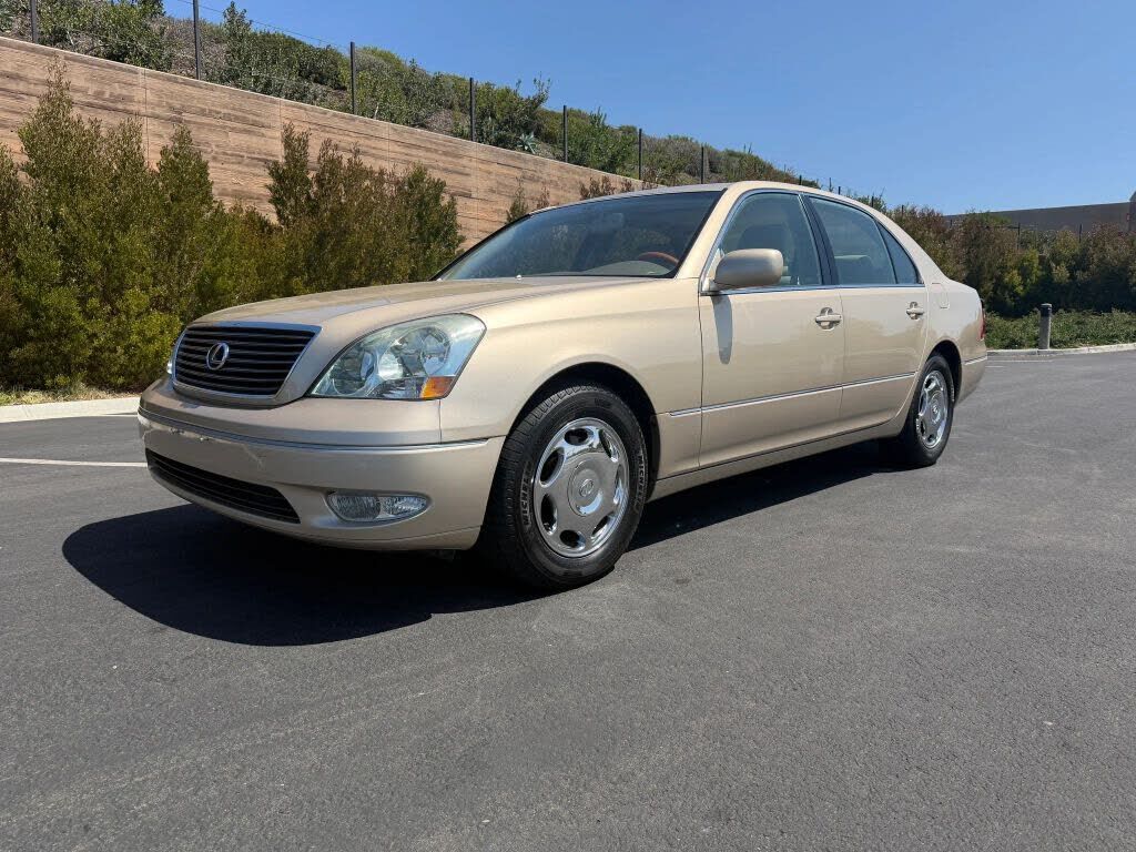 2002 LEXUS LS