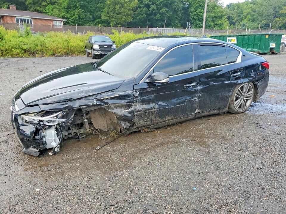 2014 INFINITI Q50